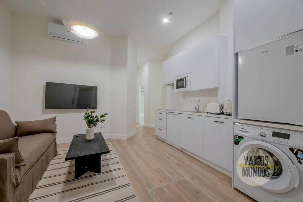 Cool Y Centrico Apt 6Px En Plena Plaza Del Carmen E2 Madrid Ngoại thất bức ảnh