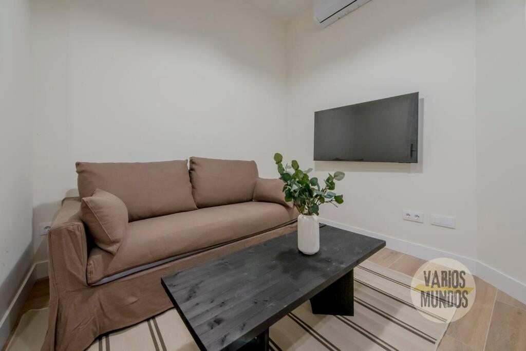 Cool Y Centrico Apt 6Px En Plena Plaza Del Carmen E2 Madrid Ngoại thất bức ảnh