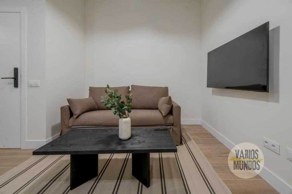 Cool Y Centrico Apt 6Px En Plena Plaza Del Carmen E2 Madrid Ngoại thất bức ảnh