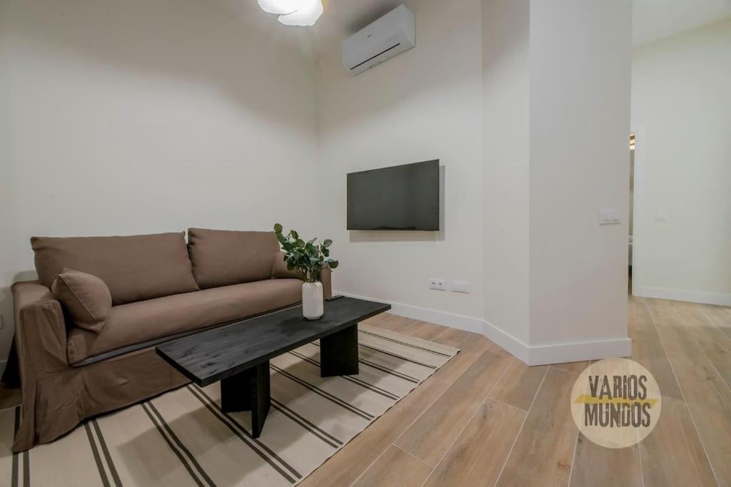 Cool Y Centrico Apt 6Px En Plena Plaza Del Carmen E2 Madrid Ngoại thất bức ảnh