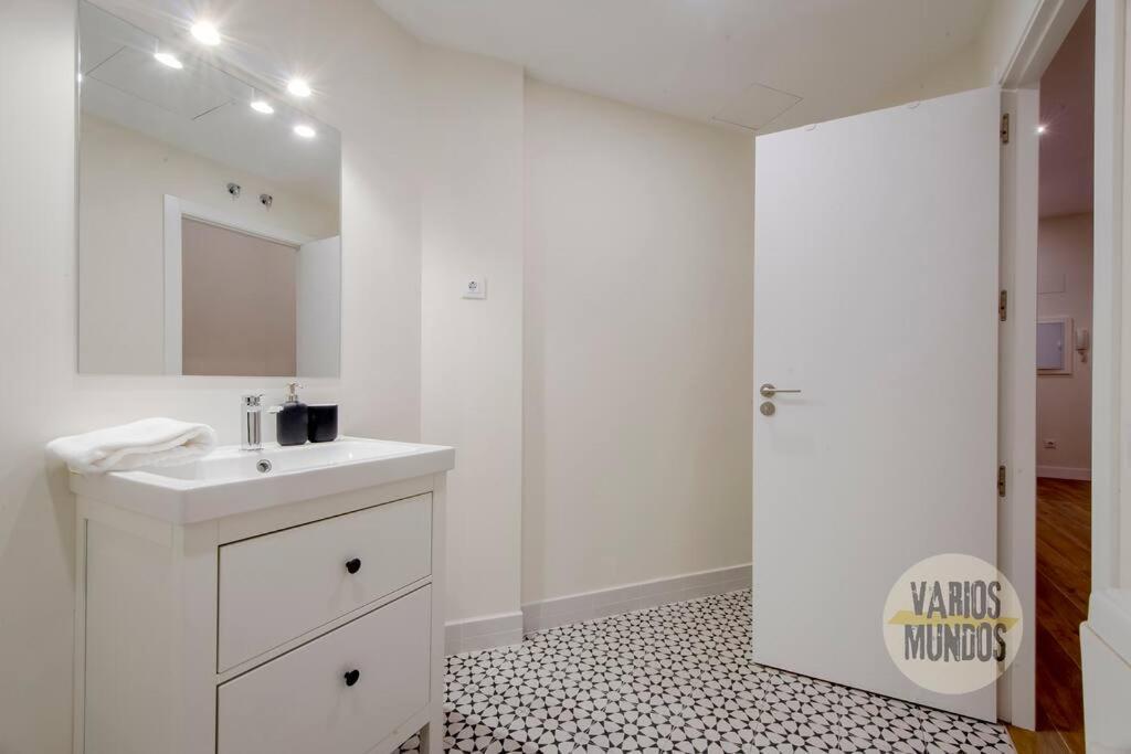 Cool Y Centrico Apt 6Px En Plena Plaza Del Carmen E2 Madrid Ngoại thất bức ảnh